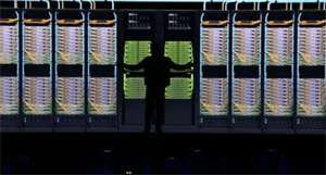 英偉達發(fā)布AI芯片GH200，黃仁勛稱“它會瘋狂推理”